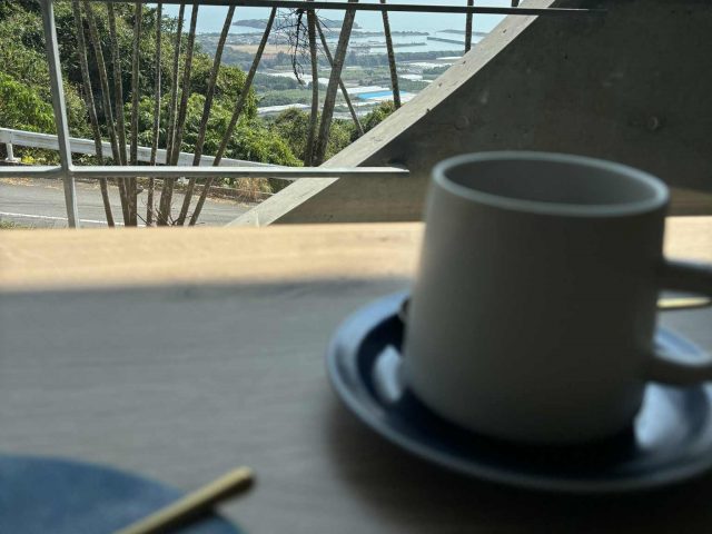 カフェめぐり